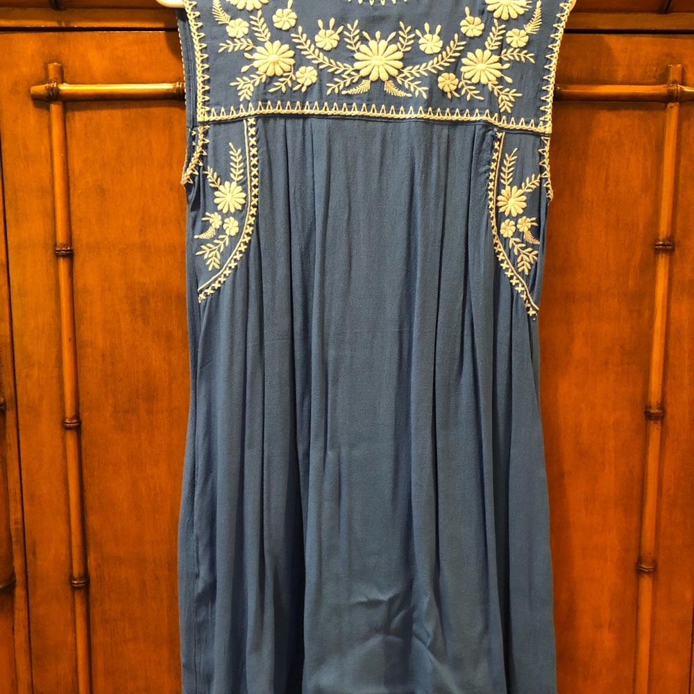 Little white lies XS Blue Dress with Floral Embroidery